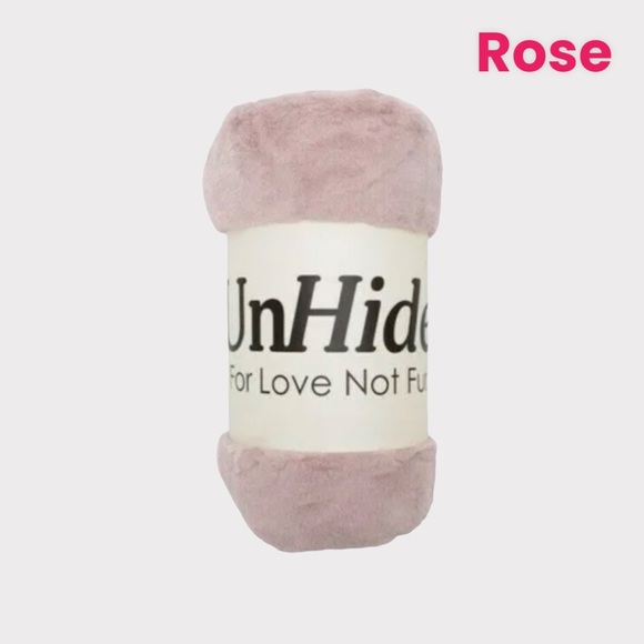 NEW UnHide L’il Marshmallow Plush Blanket in Silver Fox - Picture 6 of 7